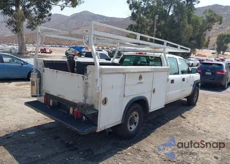 2004 Chevrolet Silverado C2500 Heavy Duty from USA, damaged, VIN 1GBHC23UX4F145851